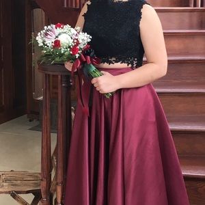 Black and burgundy 2 piece prom dress